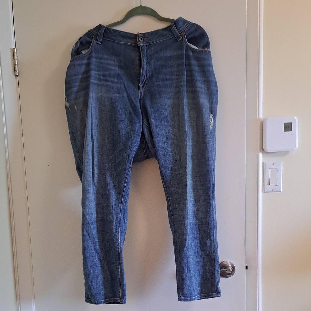 Lucky Brand Distressed Blue Boyfriend Jeans